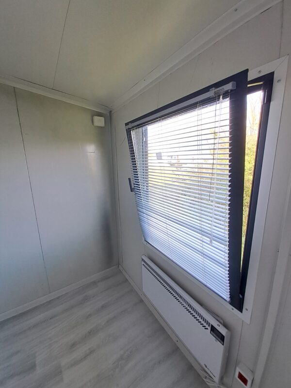 BUNGALOW AMENAGE AVEC CHALET DE JARDIN - Image 7