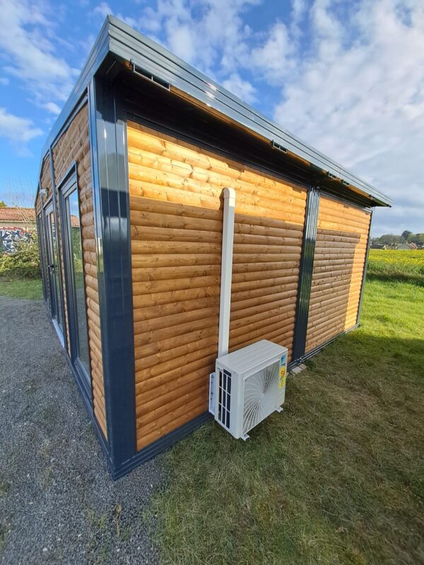 BUNGALOW AMENAGE AVEC CHALET DE JARDIN - Image 14